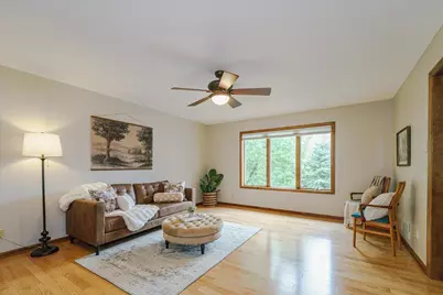 1060 Dennis Street S, Maplewood, MN 55119 - Photo 16