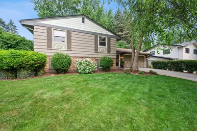 2824 Fernwood Street, Roseville, MN 55113 - Photo 4