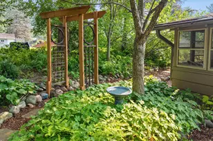2824 Fernwood St, Roseville, MN 55113 - Photo 48