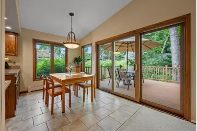2824 Fernwood Street, Roseville, MN 55113 - Photo 24