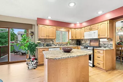 365 Windsor Lane, Mahtomedi, MN 55115 - Photo 8
