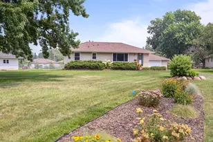 7040 Jersey Ave N, Brooklyn Park, MN 55428 - Photo 26