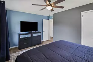 7040 Jersey Ave N, Brooklyn Park, MN 55428 - Photo 14