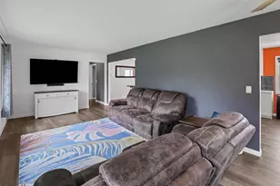7040 Jersey Ave N, Brooklyn Park, MN 55428 - Photo 12