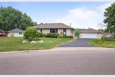 7040 Jersey Avenue N, Brooklyn Park, MN 55428 - Photo 24
