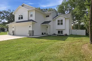 902 Wagner Rd, Menomonie, WI 54751 - Photo 2