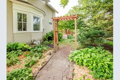 330 King Street W, Saint Paul, MN 55107 - Photo 50