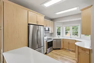 13150 Fordham Ct, Apple Valley, MN 55124 - Photo 6