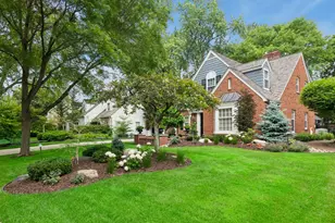 5011 Bruce Ave, Edina, MN 55424 - Photo 2