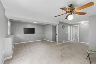 2210 Matterhorn Ln, Saint Paul, MN 55119 - Photo 18