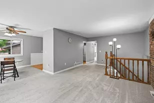 2210 Matterhorn Ln, Saint Paul, MN 55119 - Photo 4