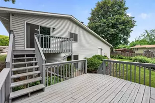 2210 Matterhorn Ln, Saint Paul, MN 55119 - Photo 26