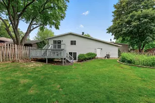 2210 Matterhorn Ln, Saint Paul, MN 55119 - Photo 28
