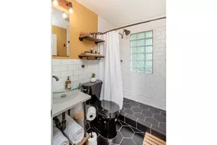 421 Snelling Ave S, Saint Paul, MN 55105 - Photo 16