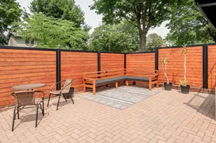 421 Snelling Ave S, Saint Paul, MN 55105 - Photo 32