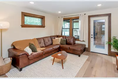 421 Snelling Avenue S, Saint Paul, MN 55105 - Photo 8