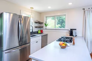 421 Snelling Ave S, Saint Paul, MN 55105 - Photo 12
