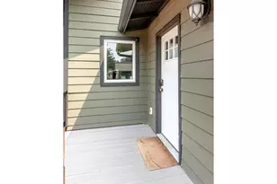 421 Snelling Ave S, Saint Paul, MN 55105 - Photo 28