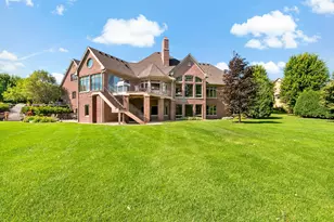 130 Bergamot Dr, Medina, MN 55340 - Photo 2