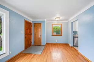 2154 William St, Roseville, MN 55113 - Photo 6