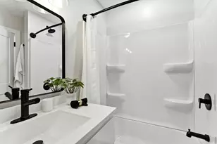 8200 Clinton Ave S, Bloomington, MN 55420 - Photo 20