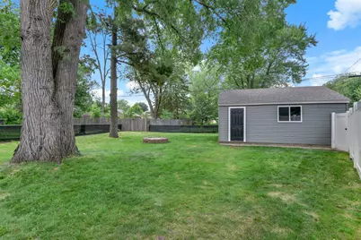 8200 Clinton Avenue S, Bloomington, MN 55420 - Photo 28