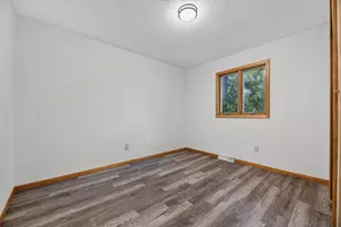 15462 321st Ave NW, Princeton, MN 55371 - Photo 16
