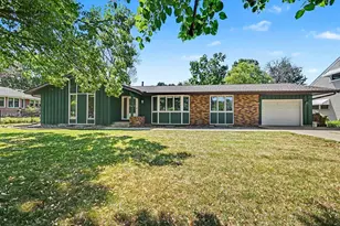 206 Lincoln Ave S, New Prague, MN 56071 - Photo 2
