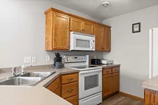 345 Roosevelt St S, Cambridge, MN 55008 - Photo 8