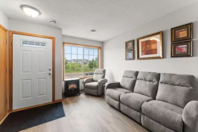 345 Roosevelt Street S #H, Cambridge, MN 55008 - Photo 4
