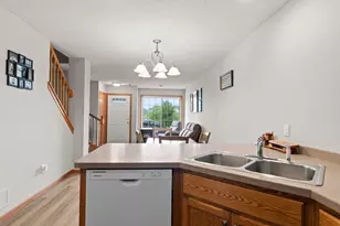 345 Roosevelt St S, Cambridge, MN 55008 - Photo 8