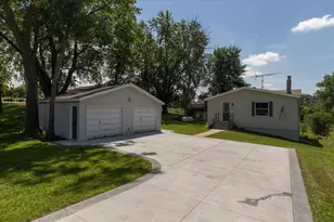 7300 30th St SE, Eyota, MN 55934 - Photo 2