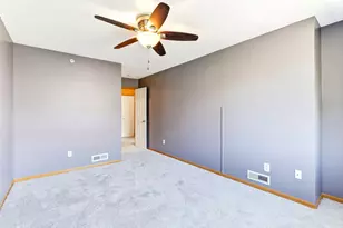 428 Willoughby Way W, Minnetonka, MN 55305 - Photo 16