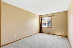 428 Willoughby Way W, Minnetonka, MN 55305 - Photo 22