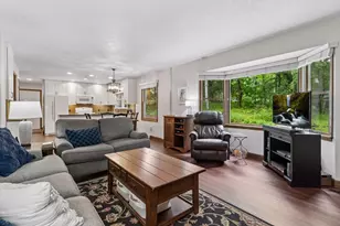 360 Quail Rd, Dellwood, MN 55110 - Photo 8