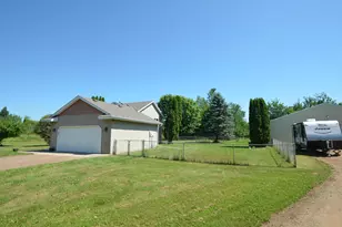 18180 Franconia Trail, Shafer, MN 55074 - Photo 10