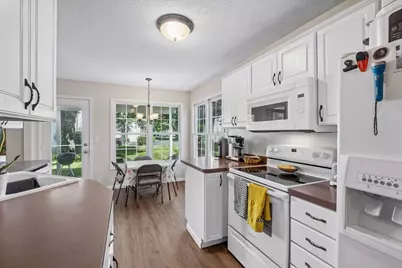 11081 Oregon Curve, Bloomington, MN 55438 - Photo 6