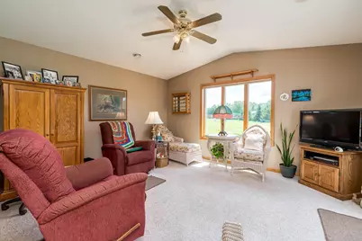549 Oakwood Drive, Janesville, MN 56048 - Photo 10