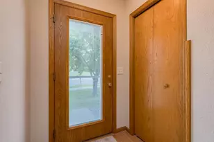 549 Oakwood Dr, Janesville, MN 56048 - Photo 4