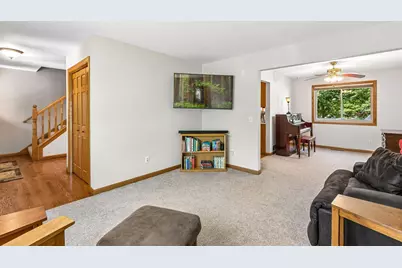 21071 Hyacinth Avenue, Lakeville, MN 55044 - Photo 18