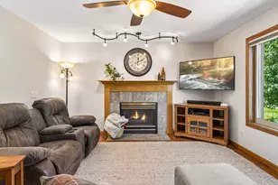 21071 Hyacinth Ave, Lakeville, MN 55044 - Photo 16