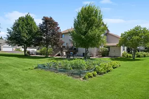 21071 Hyacinth Ave, Lakeville, MN 55044 - Photo 52