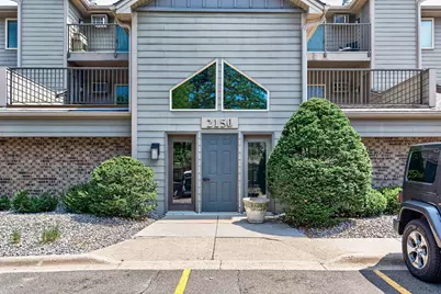 2150 Ridge Drive #36, Saint Louis Park, MN 55416 - Photo 2