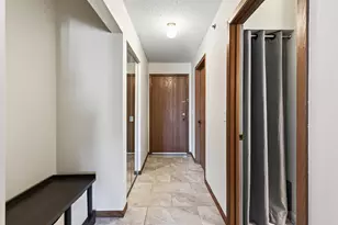 2150 Ridge Dr, Saint Louis Park, MN 55416 - Photo 18