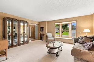 17654 W 67th St, Eden Prairie, MN 55346 - Photo 4