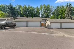 6684 Gretchen Ln N, Oakdale, MN 55128 - Photo 44