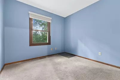 6684 Gretchen Lane N, Oakdale, MN 55128 - Photo 24