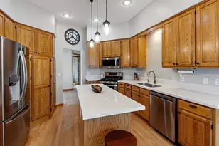 3947 Bailey Ridge Draw, Woodbury, MN 55125 - Photo 12