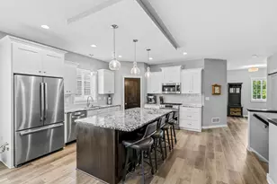 2504 Neal Ct N, Stillwater, MN 55082 - Photo 4