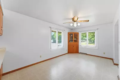 202 34th Avenue N, Saint Cloud, MN 56303 - Photo 6